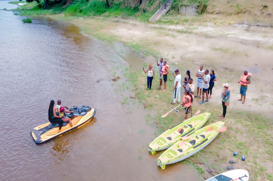 Excursion en canoë kayak vers le fleuve